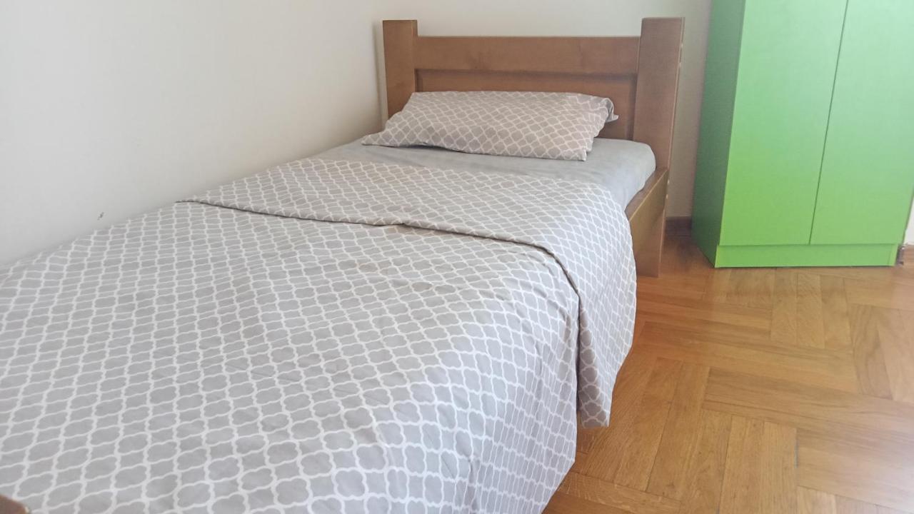 Central Home Podgorica Bagian luar foto